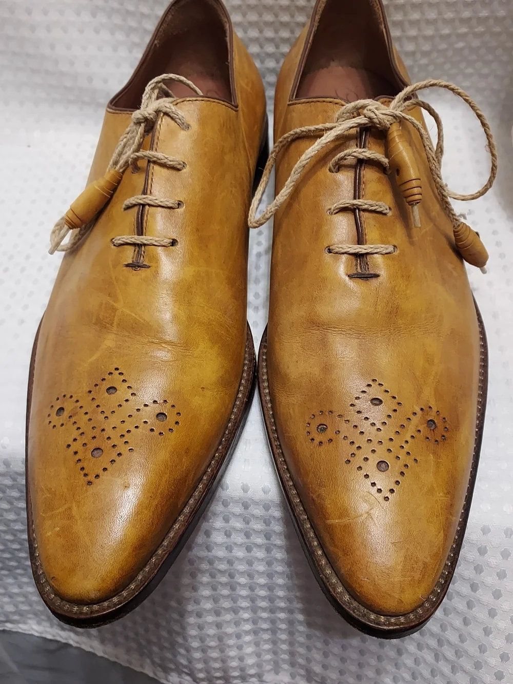 Calzoleria Toscano Men's Cognac Leather Lace-Up Brogue Derbys